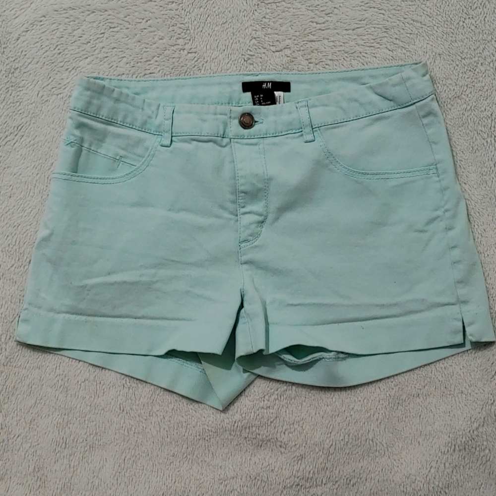 H&M Women's Shorts Size 6